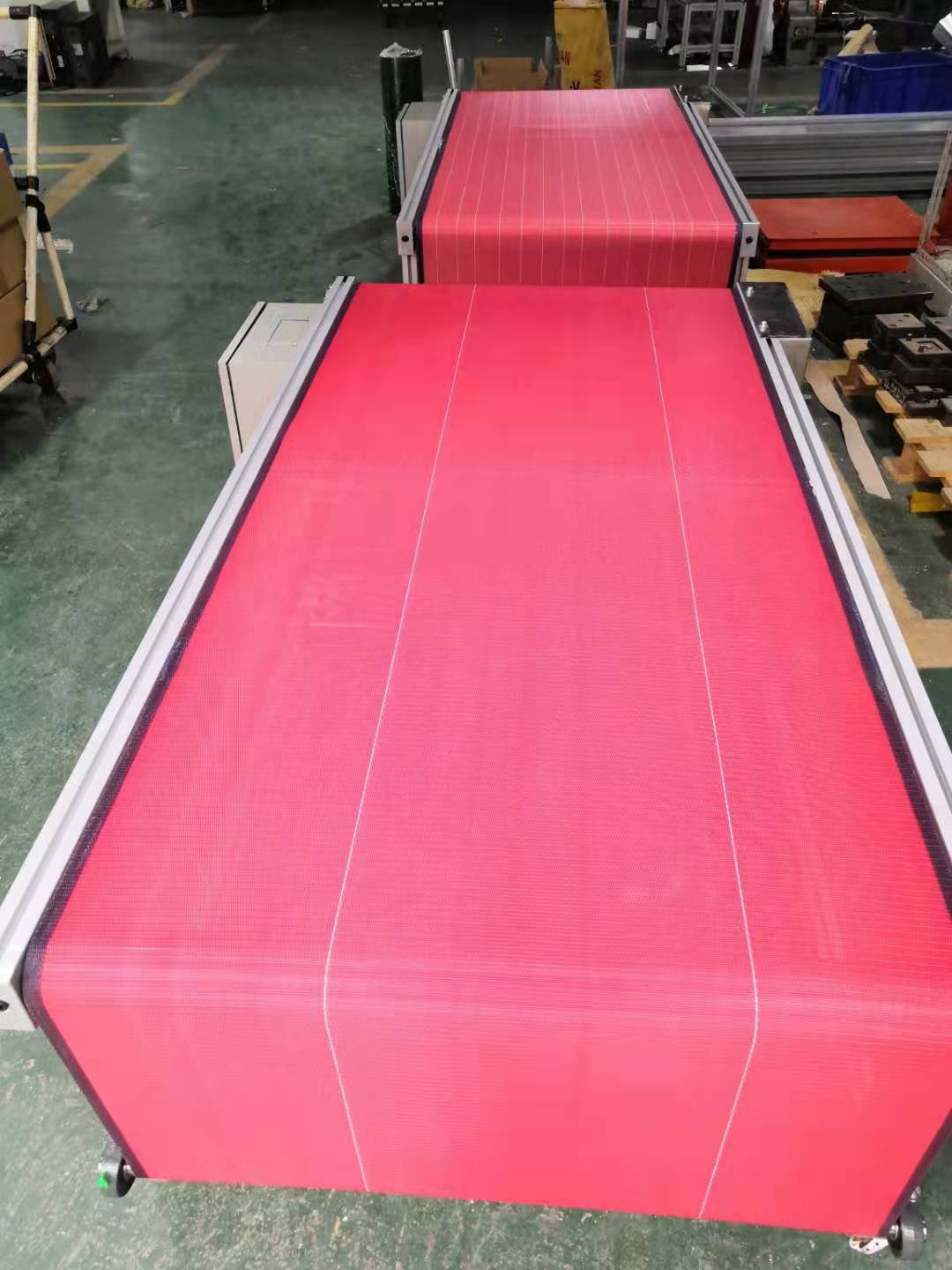 柔性生產(chǎn)新標配:模塊化皮帶輸送線的10種變形方案